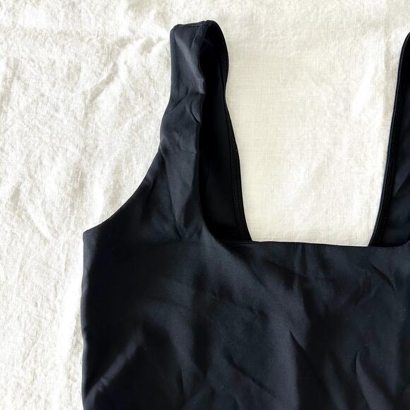 Good American Square Neck Tank Bodysuit - Picture 2 of 9